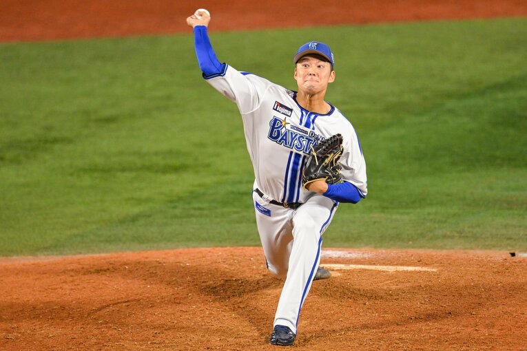 昨季、日本一の胴上げ投手にもなった森原だが、無理がたたってしまった　©Nanae Suzuki