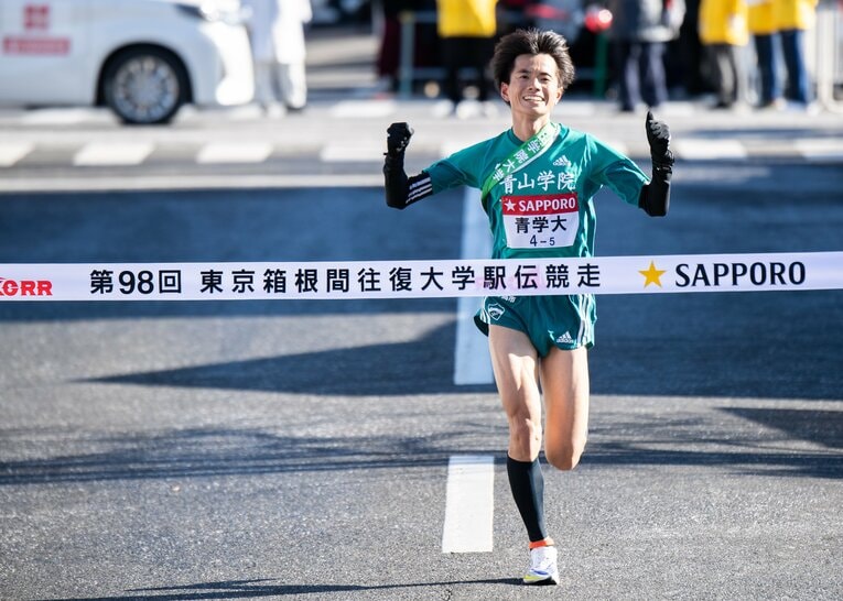 98回大会、1年生の若林宏樹（青学大）。すでに目を見張るほどの太もも　©Nanae Suzuki