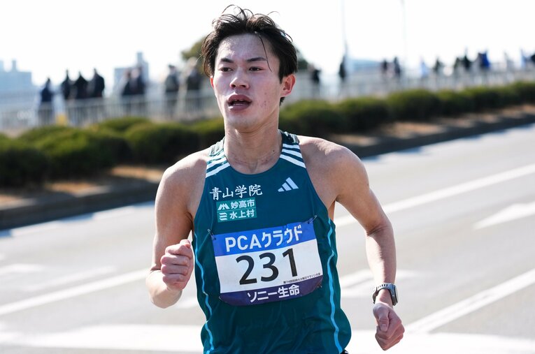 まさかのマラソン挑戦となった平松　©AFLO