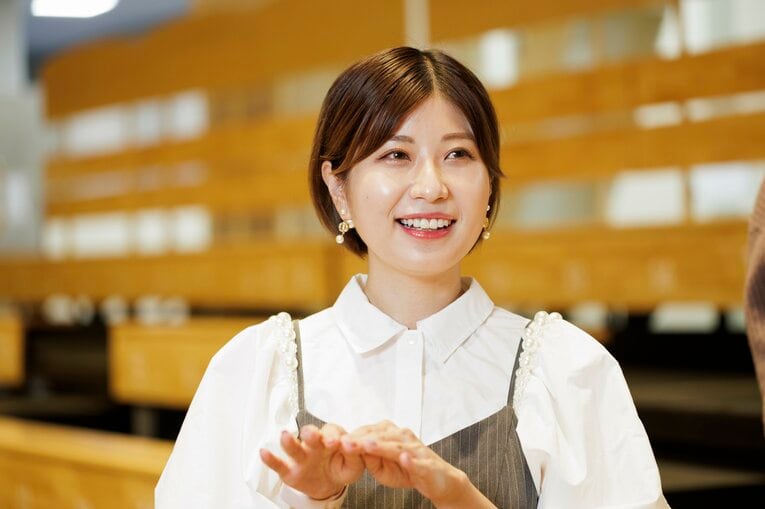 村田vsゴロフキンで“号泣”したワケは…天野麻菜と人気グラドル・雪平莉左が語る「リングガールのプロ意識」《特別グラビアインタビュー》(5)