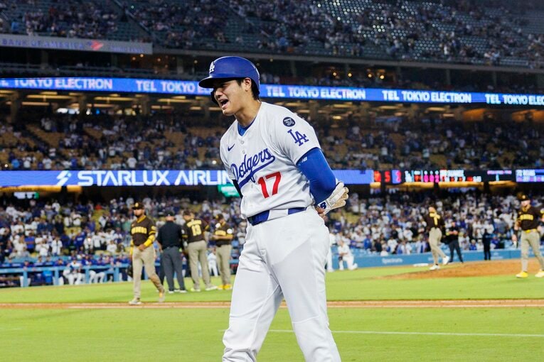 2度目の死球後、相手パドレスベンチに向かってコミュニケーションを取る神対応　（全5枚中の5枚目）　©Getty Images