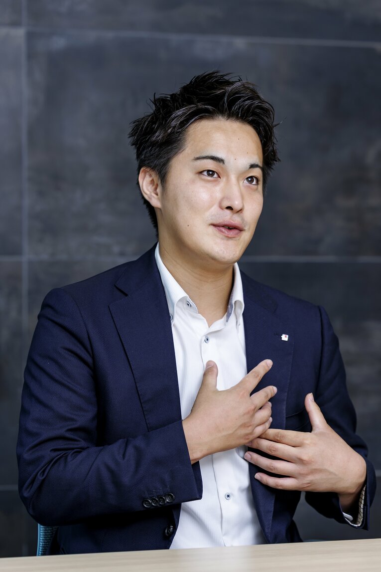 現在はオープンハウスグループ営業職の柴田貴広さん　©Kiichi Matsumoto
