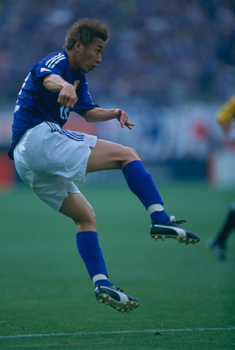 2002年日韓W杯でプレーする市川大祐　©Sports Graphic Number