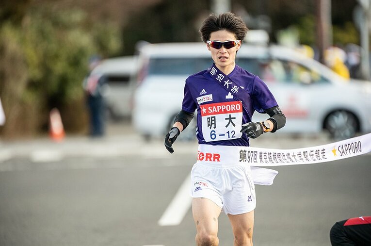 明大・鈴木聖人 ／ photograph by Nanae Suzuki