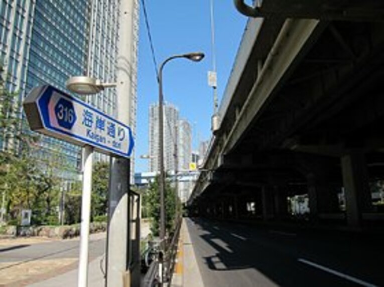 東京湾岸をひたすら東へ、幕張へ。「未来都市」のあるべき姿とは？(2)