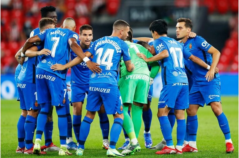 久保建英を間近で撮って気づいた《試合前ルーティンとファールを受けた後のクセ》 韓国の至宝イ・ガンインとの共存はどうなる？(9)