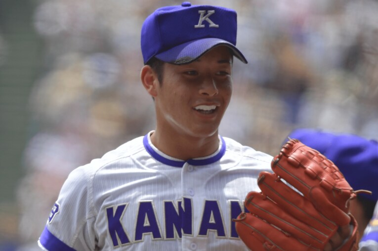 2018年夏の甲子園を沸かせた金足農・吉田輝星。ただ高野連の中では「球数問題」と“飛びすぎるバット”は大きな課題としてとらえていたようだ ／ photograph by Hideki Sugiyama