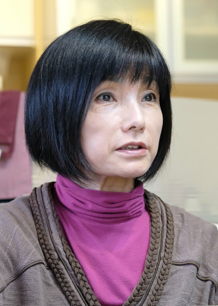 「努力をすれば人は誰でも逆転できる」と語る日高逸子　©Koh Tanaka
