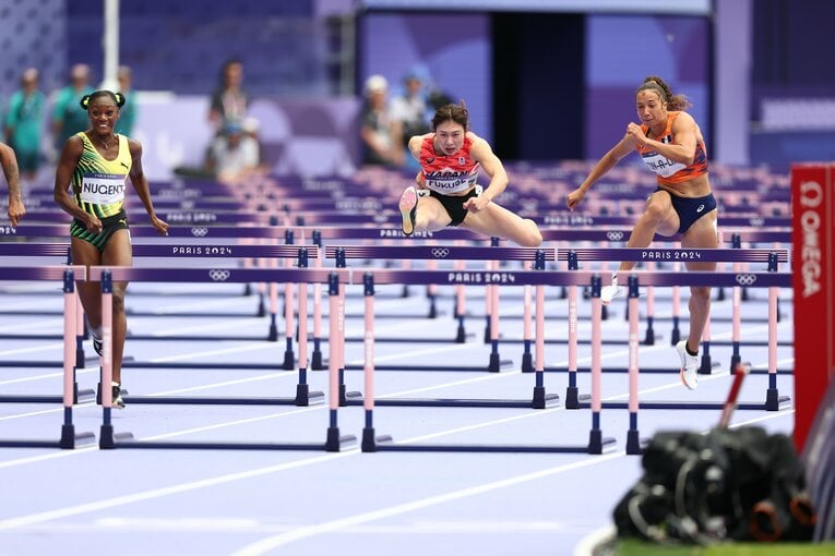 パリ五輪で激走を見せる福部　©JMPA