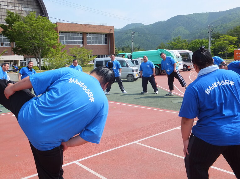 大相撲の“3.11”　被災地を訪れた力士たちの涙と誓い(6)