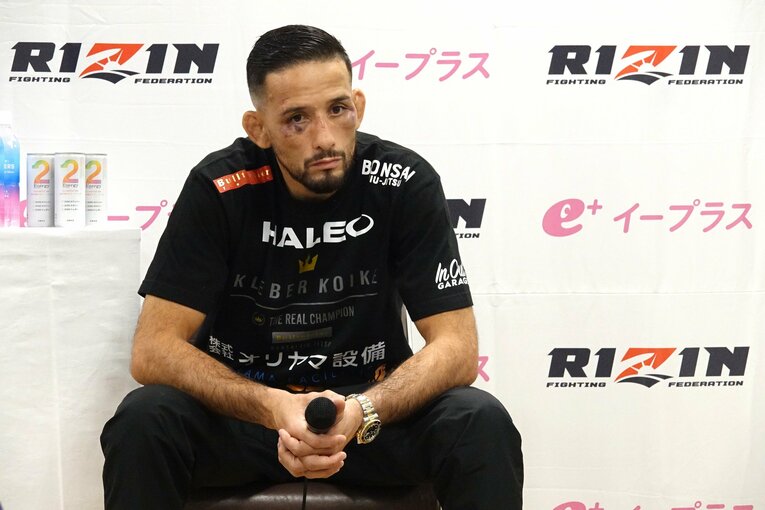 試合後、クレベル・コイケの顔にはヒジやパウンドで負ったダメージが見てとれた　©Koji Fuse