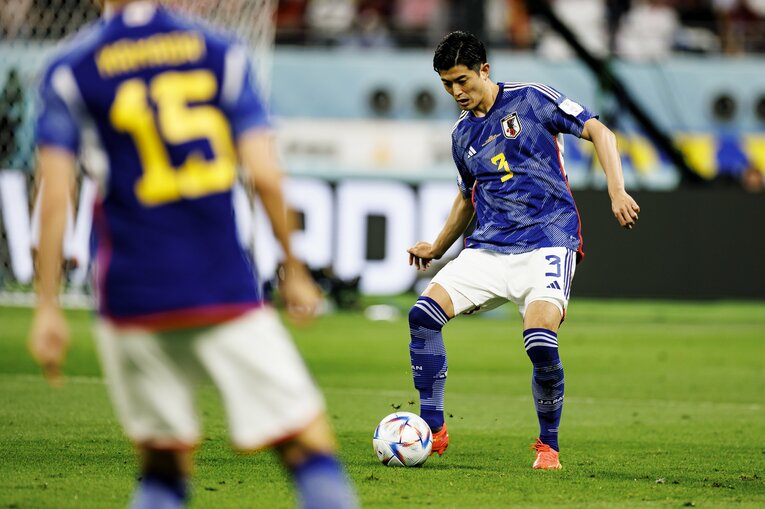 W杯初先発ながら、守備だけでなくビルドアップでも持ち味を発揮した谷口彰悟　©Kiichi Matsumoto/JMPA