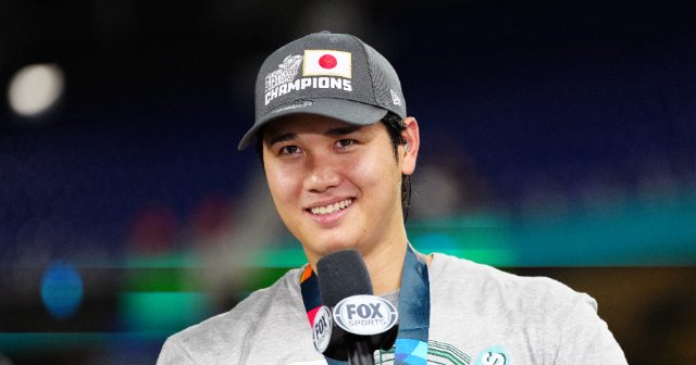 韓国 選手支給用 Kappa 野球 ジャケット ロッテ 韓国 選手支給用 Kappa 野球 ジャケット ロッテ Amazon.co.jp