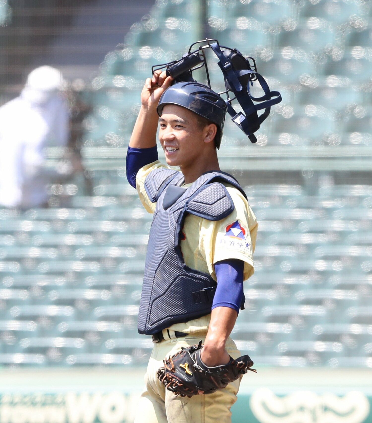 写真は2020年、星稜高3年の内山壮真。夏の甲子園は開催されず、交流試合で履正社高と対戦。この年、ヤクルトからドラフト3位指名された　©JIJI PRESS