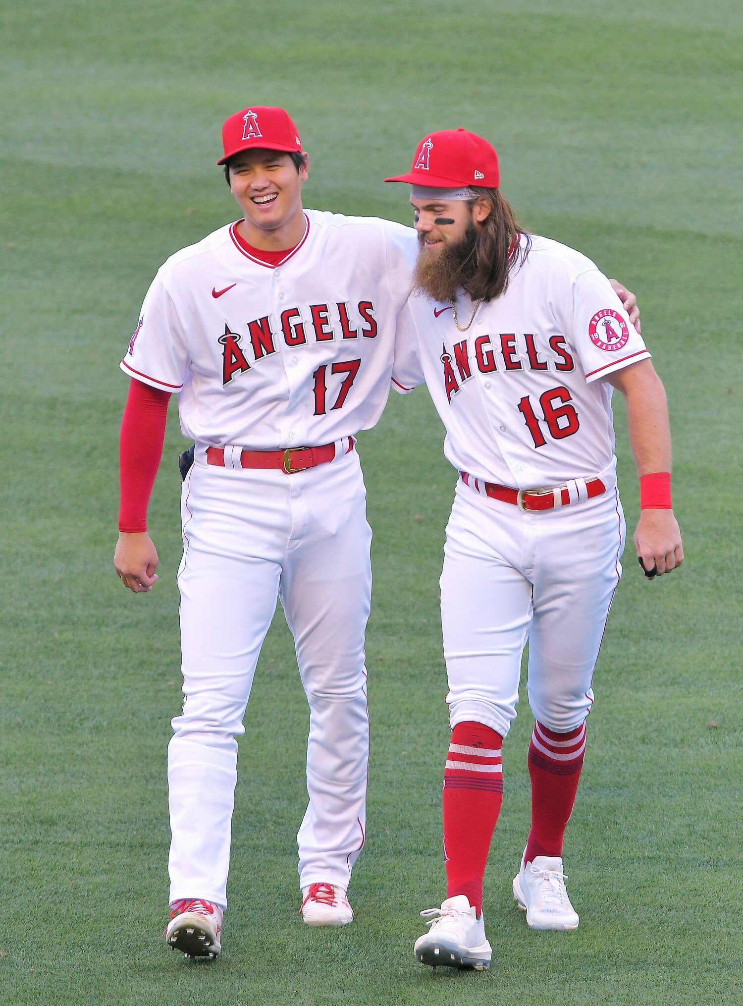 エンゼルス時代の大谷とマーシュ　©︎JIJI PRESS