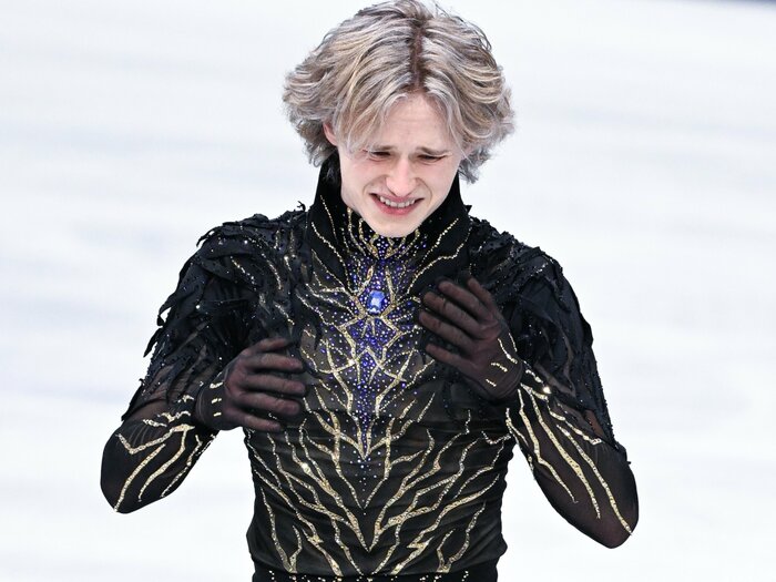 2度の転倒、4回転アクセルも失敗…米国の絶対王者・マリニン21歳に起きていた“異変”「大きな負担でした」団体戦での“予定外の酷使”は影響したのか？＜Number Web＞ photograph by Asami Enomoto／JMPA