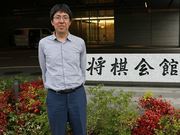 将棋トップ棋士でも“AI疲れ”はあるのか「なんとなく時間が過ぎて」タイトル経験者・広瀬章人が語る実態…藤井聡太や羽生善治の棋譜を並べる深い理由＜Number Web＞ photograph by Hiroshi Kamaya