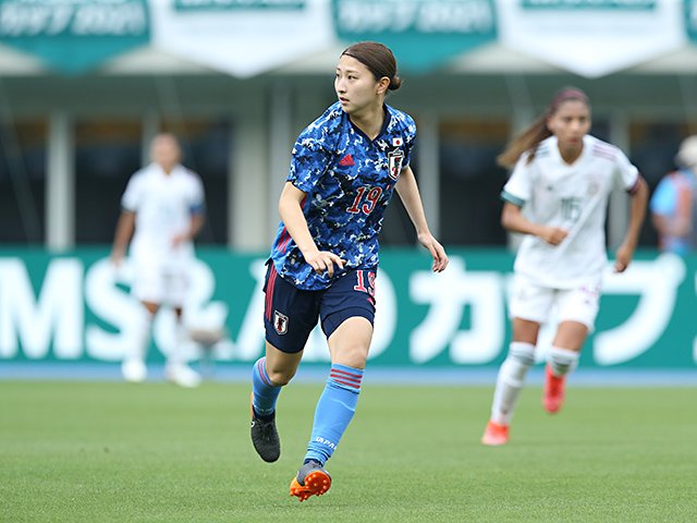 東京オリンピック 塩越柚歩 ユニフォーム Amazon.co.jp: 塩越柚歩 ユニフォーム 日本代表 なでしこ
