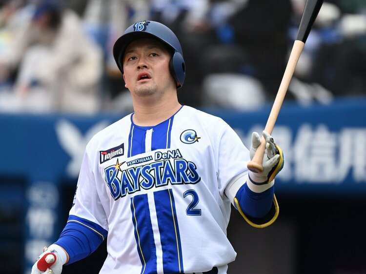 日本一も「納得いかない1年だった」DeNA牧秀悟に筒香嘉智が伝えた