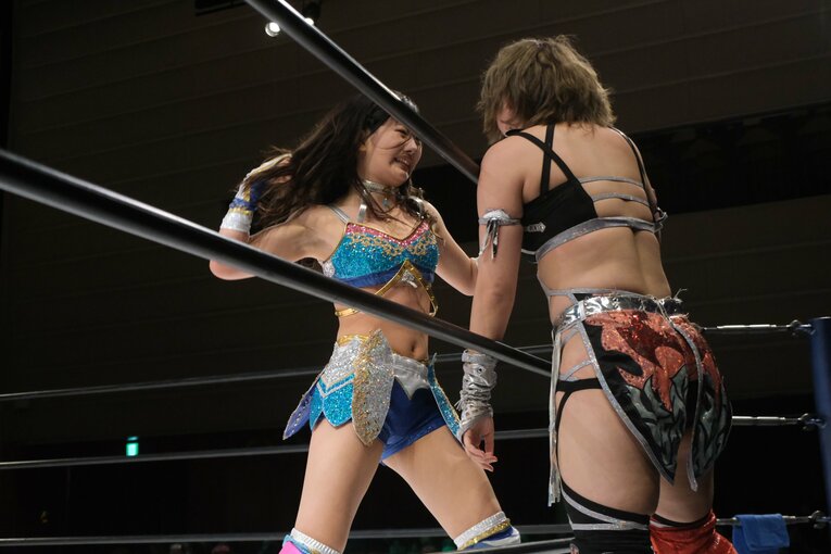 「私はスターダムの“超新星”」女子プロレスラー・天咲光由（21歳）に芽生えた責任感…退団直前の林下詩美が讃えた「2年間の成長」とは(26)