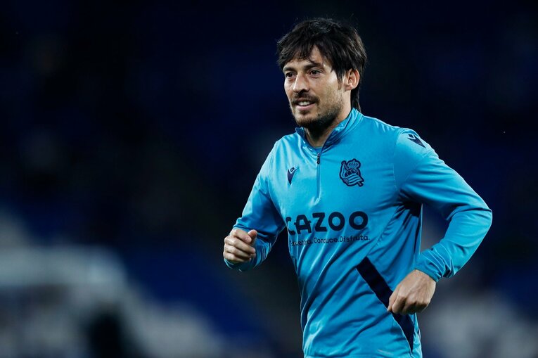 久保建英がELで味わった「先発落ち→敗退」での怒り・悲しみを撮った「タケ！と不調ソシエダサポが期待したが…」〈代表合流前にゴール〉(8)