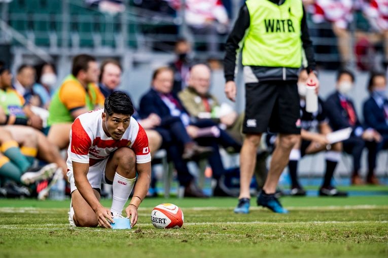 チリ戦のスターティングメンバーに名を連ねたSO松田力也　©Kiichi Matsumoto