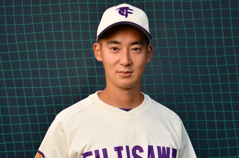 29歳の若さで藤嶺藤沢高の野球部を率いる菊地幹監督。チームに一大改革をもたらし、フィジカル重視を打ち出した監督の思惑とは？ ／ photograph by Hidenobu Murase