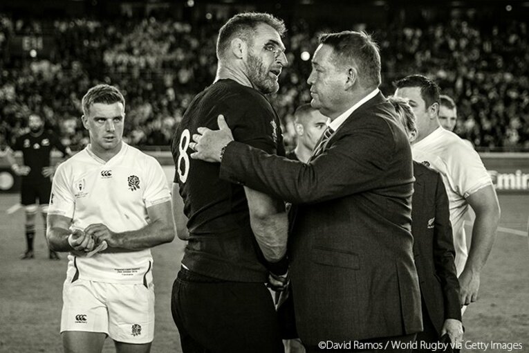 跳躍マピンピ、ハカを見るファレル。モノクロームで味わう楕円球の世界。(6)