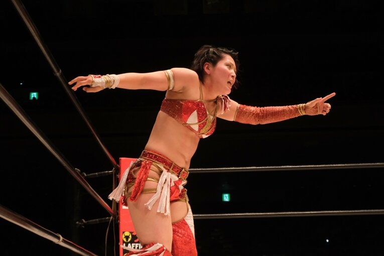 「日本スタイルも出し切った」イヨ・スカイが“WWEでは使えない大技”を…林下詩美が女子プロレス新団体で叶えた夢「今日は紫雷イオが見れた」(47)