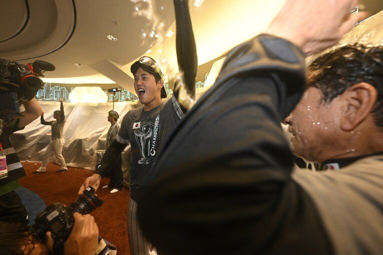 WBC後の祝勝会（全14枚／代表撮影） ©Naoya Sanuki