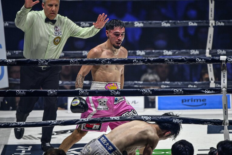 試合後、寺地拳四朗は「心が折れそうになった」と語った　©Takuya Sugiyama