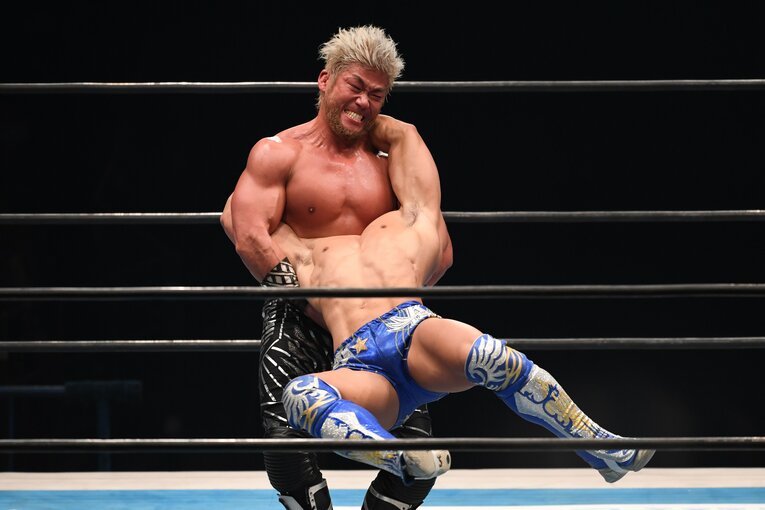 SANADA（上）と飯伏幸太