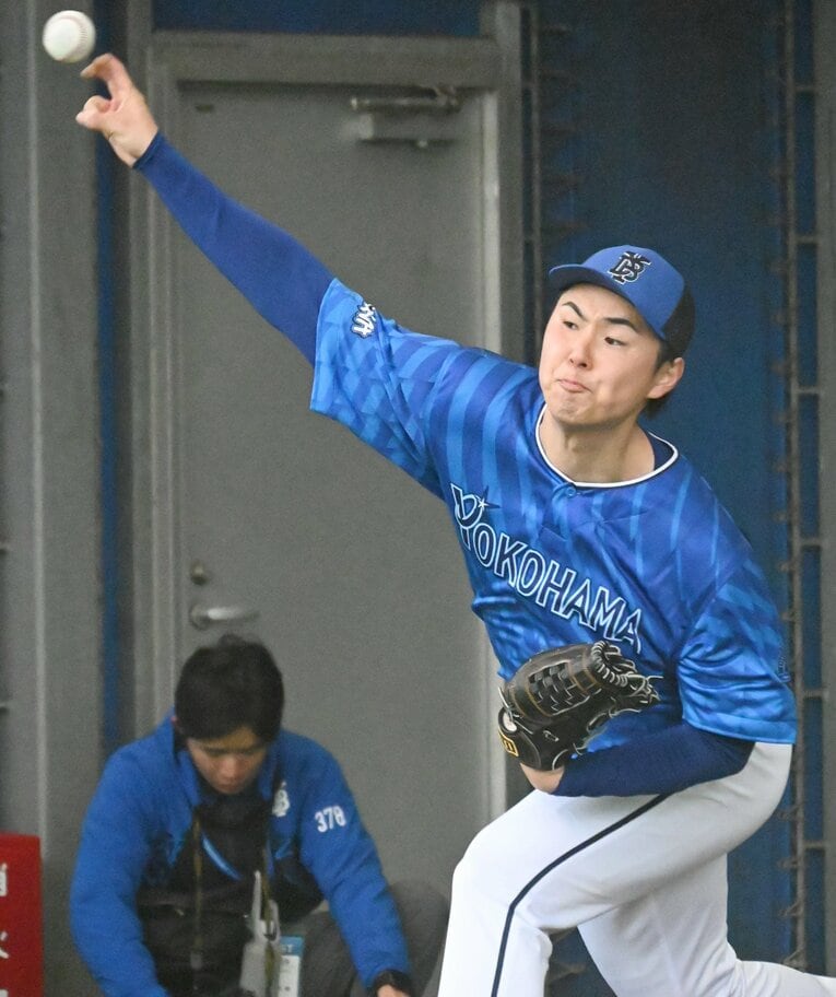 自主トレからキャンプを通じてフォームを修正してきた　©JIJI PRESS