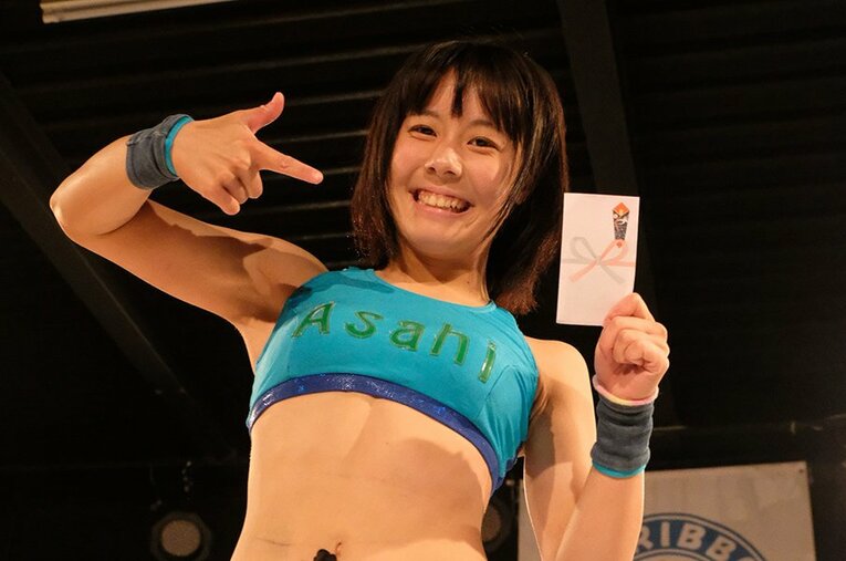 アイスリボン　朝陽 ／ photograph by Norihiro Hashimoto