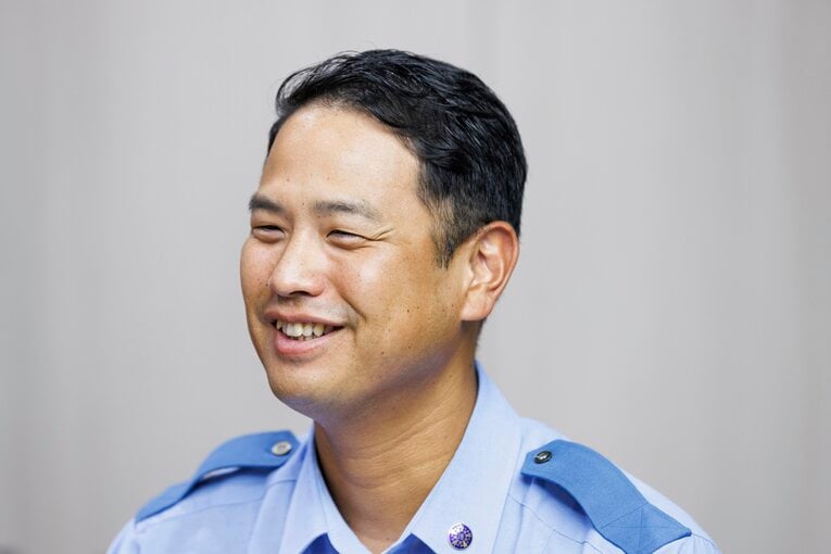 現在は警察官として、さまざまな職務にあたっている　©Atsushi Hashimoto