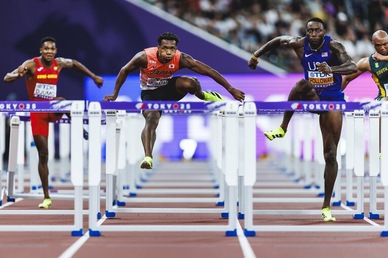 【東京世界陸上】110mハードル予選を走る村竹ラシッド（JAL）　©Kiichi Matsumoto