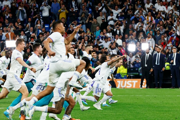 なぜレアル・マドリーは「CLで異常に勝負強い」のか “完璧だったはず”のマンCを逆転…カメラマンが震えた「伝統と成功体験の継承」(62)