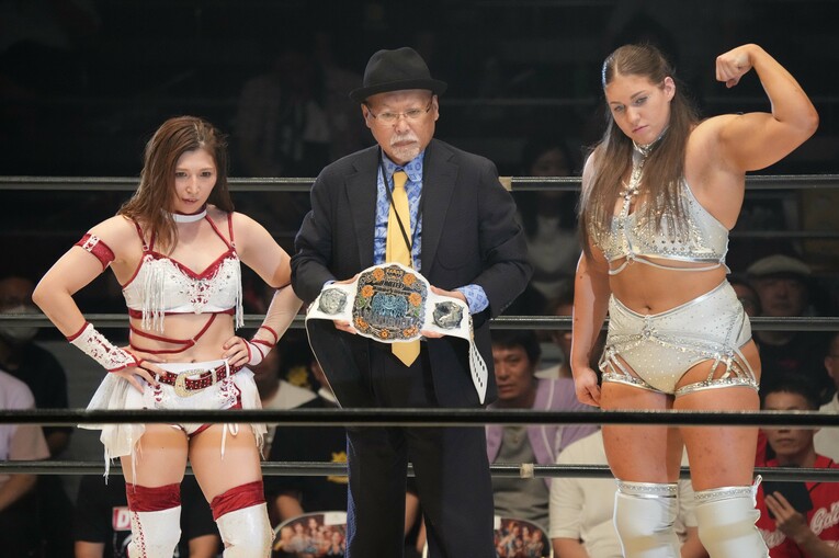 ボジラとのUN王座決定戦に臨む青野未来。2024年7月13日、両国国技館　©Hiroki Watanabe