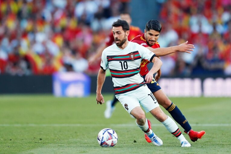 “日本代表が狙うべきスペインの急所”はどこ？ ブスケッツやアセンシオ健在、17歳ガビ急成長で分厚すぎる選手層だが…〈撮影者の証言〉(12)