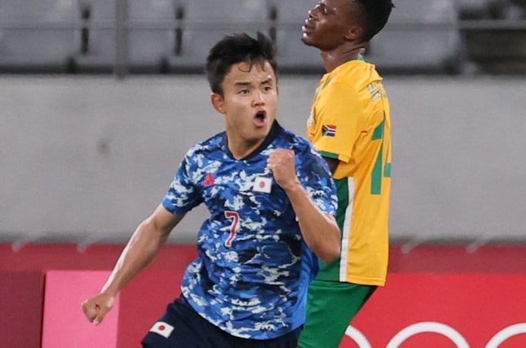 後半26分、田中碧からのロングパスを受けた久保がそのまま先制ゴールを決めた ／ photograph by JIJI PRESS