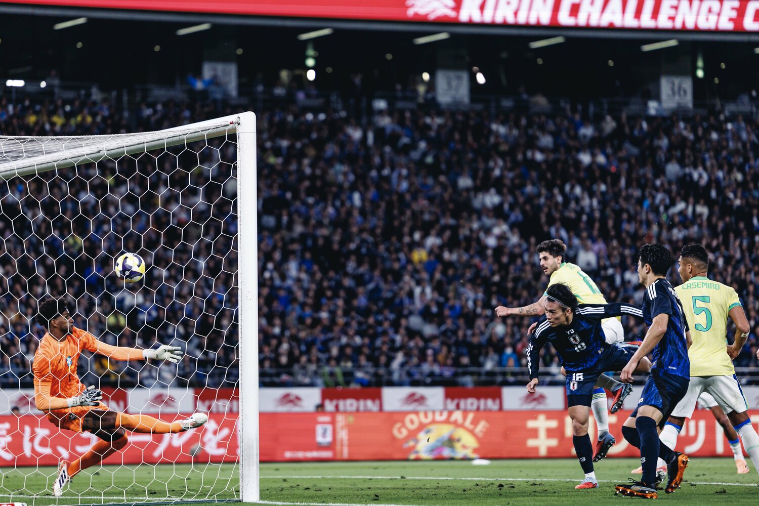 逆転弾はCKからの上田綺世のヘディングだった　©Kiichi Matsumoto