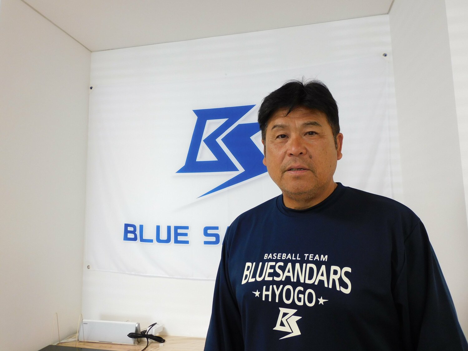 現在は女子野球チーム・兵庫ブルーサンダーズの監督をつとめる　©Haruka Sato