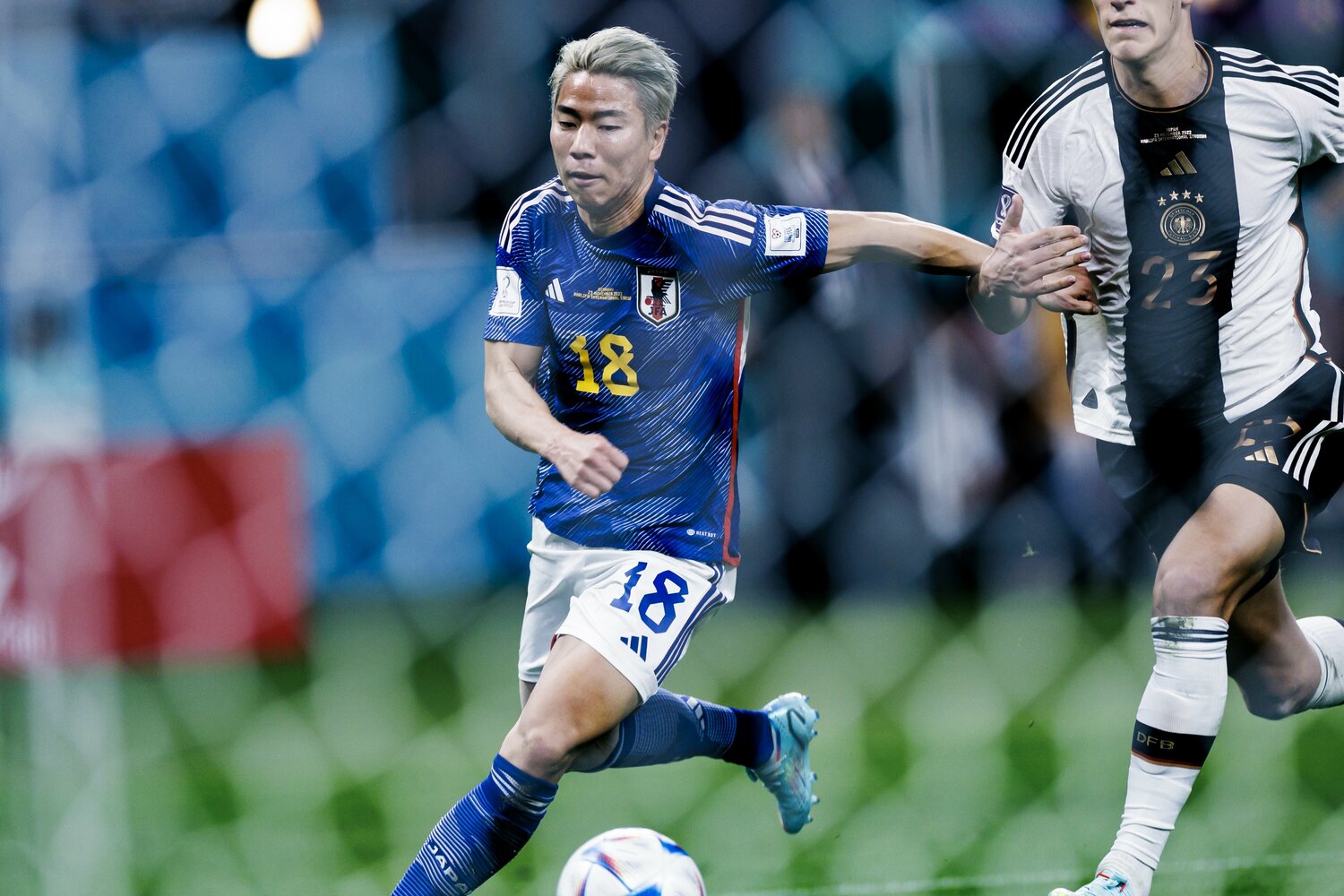 途中出場した浅野 ©Kiichi Matsumoto/JMPA