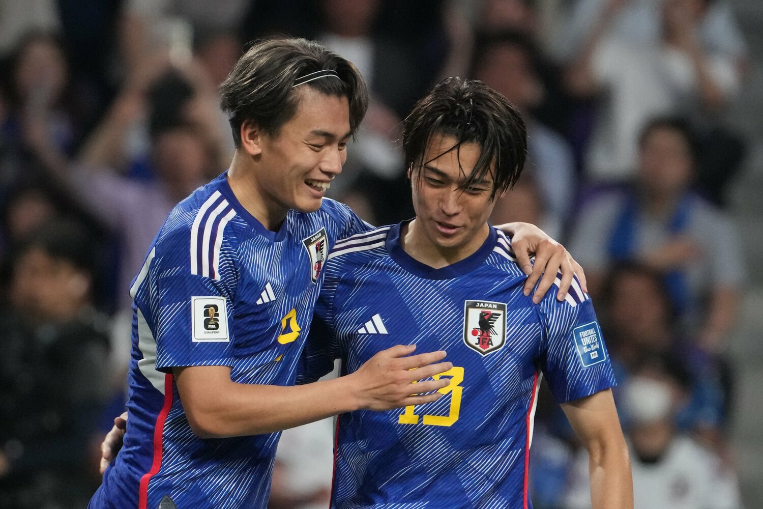 中村敬斗は正確なクロスで上田綺世の先制ゴールをアシストした　©Masashi Hara/Getty Images