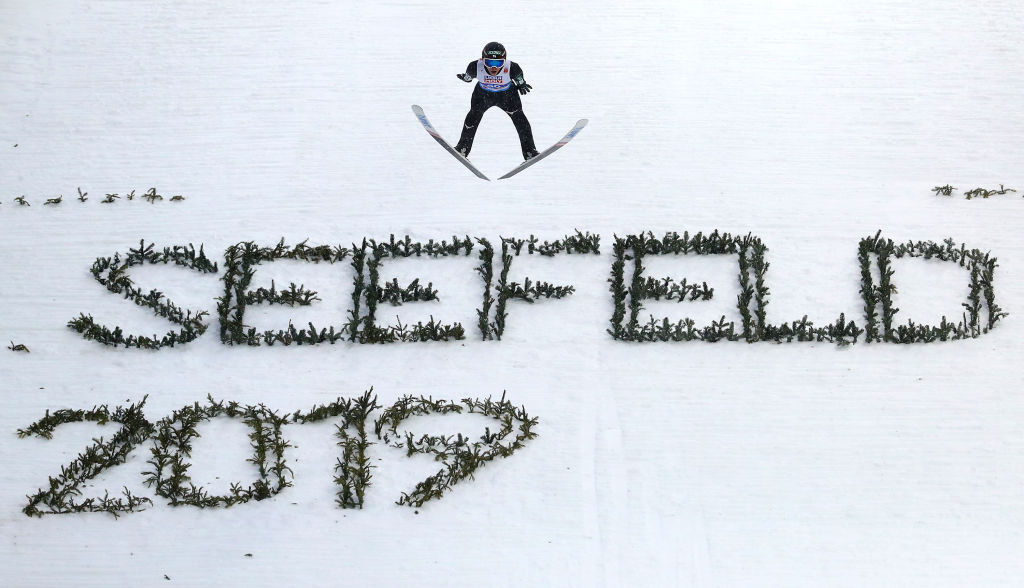 1回目のジャンプは安定していたのだが……　©Getty Images