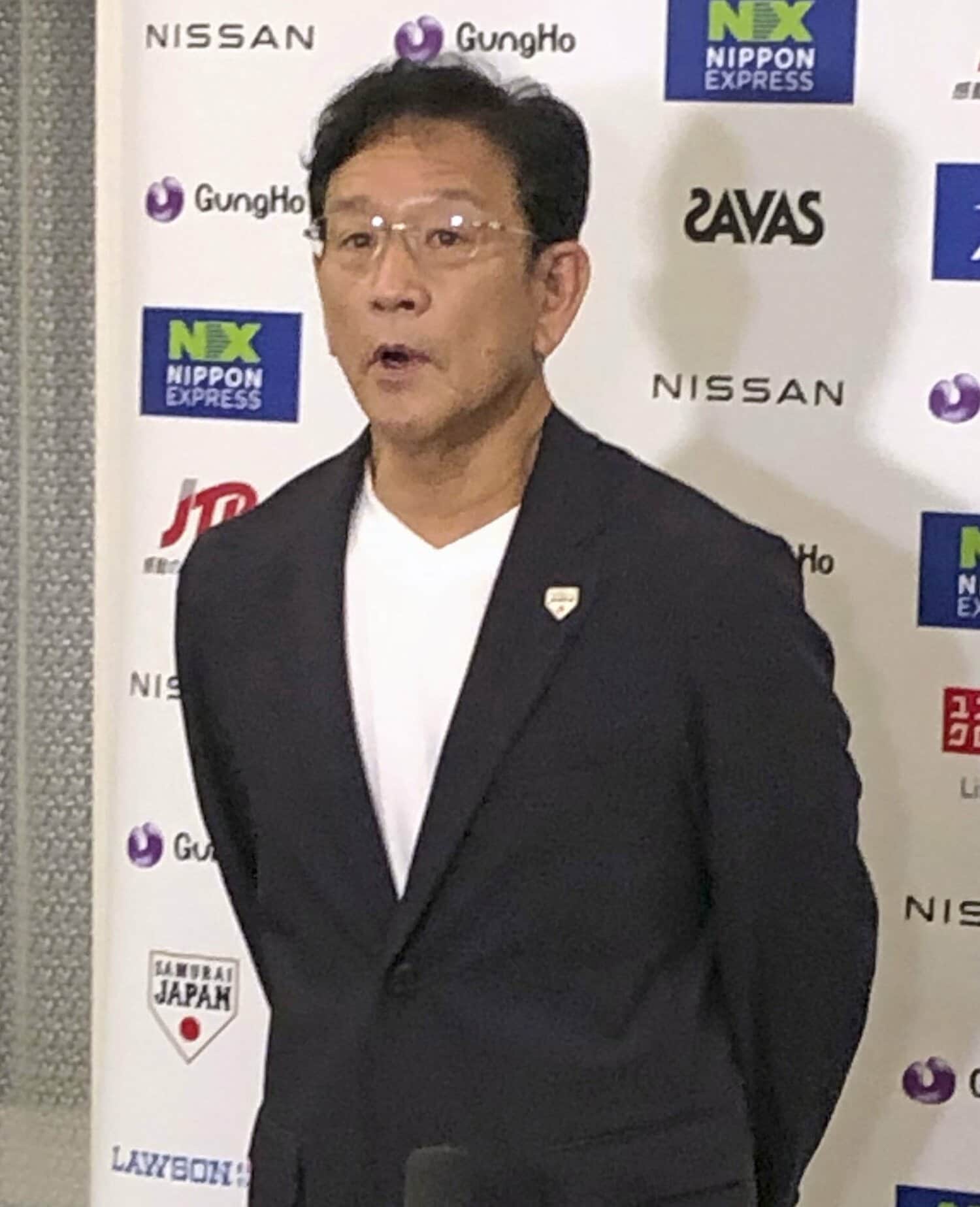 メジャー視察から帰国し取材に応じたWBC日本代表の栗山英樹監督 ©︎KYODO