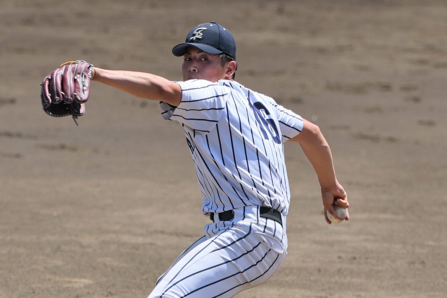 最速159キロの剛腕を誇る佐藤。普通に行けば来年のNPBドラフト候補だったが…? ©Shigeki Yamamoto