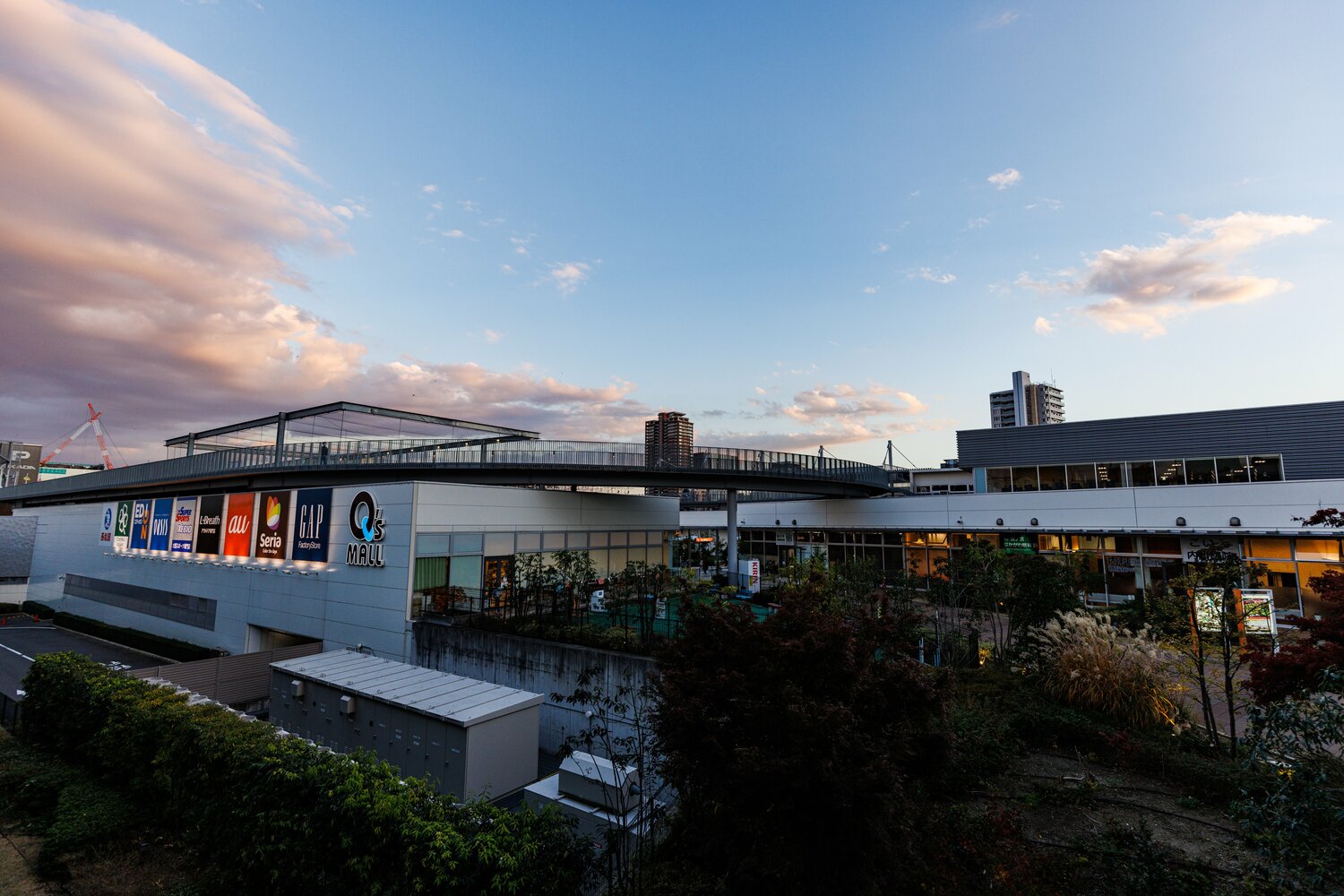 「もりのみやキューズモールBASE」という商業施設に生まれ変わっていた