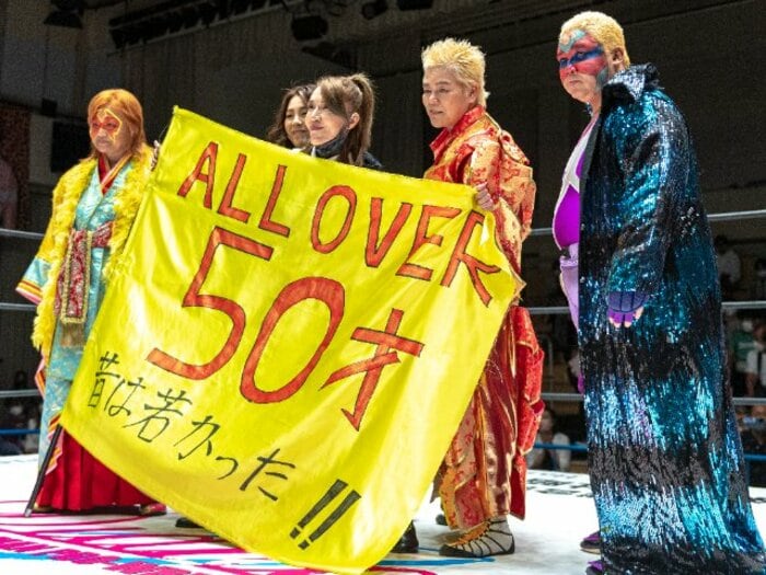 神取＆アジャ＆“W井上”！ レジェンドたちが若手精鋭軍との「3本勝負」で必殺技連発…“お祭り”カードに見た歴史的意義とは？＜Number Web＞ photograph by Takuya Sugiyama