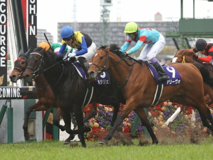 エフフォーリアの“敗因”は謎のまま？ なぜ大阪杯で“2強”は惨敗、8番人気ポタジェが勝てたのか「かつてはトウカイテイオーも…」＜Number Web＞ photograph by JIJI PRESS